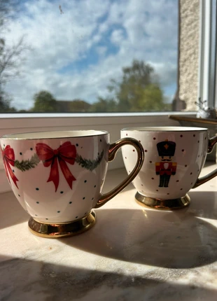 Lot de 2 tasses de Noël 🎄, marque: Action, état: Neuf avec étiquette, 10,00 €, 11,20 € Protection acheteurs incluse