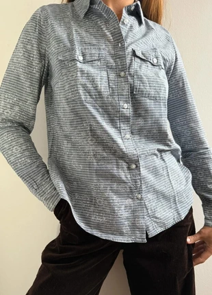 Chemise H&M à motifs bleus taille 36 neuve sans étiquette, marque: H&M, état: Neuf sans étiquette, taille: S / 36 / 8, 6,99 €, 8,04 € Protection acheteurs incluse