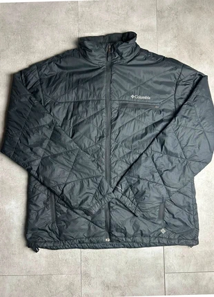 Doudoune légère Columbia noire logo brodé poitrine poches latérales zippées taille XL, marque: Columbia, état: Très bon état, taille: XL, 23,00 €, 24,85 € Protection acheteurs incluse