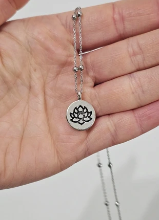 Nana Osaki lotus Ren tattoo dainty necklace, brand: Nana, condizioni: Nuovo senza cartellino, €8.00, €9.10 include la Protezione acquisti