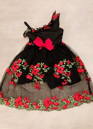 Combinaison Shein, marque: Shein, état: Très bon état, taille: 4 ans / 104 cm, 5,00 €, 5,95 € Protection acheteurs incluse