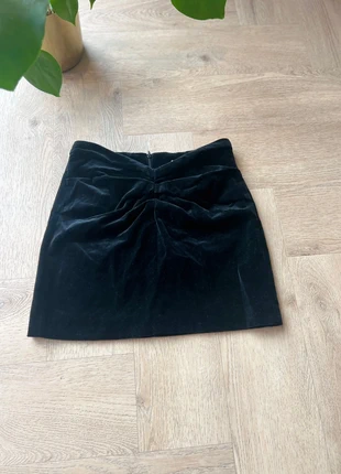 ZARA velours rokje – zwart – maat M, marque: Zara, état: Neuf sans étiquette, taille: M / 38 / 10, 3,50 €, 4,38 € Protection acheteurs incluse