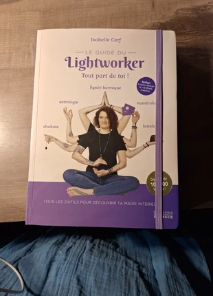 Le guide du Lightworker Tout part de toi, état: Neuf sans étiquette, 16,00 €, 17,50 € Protection acheteurs incluse