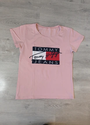 T-shirt femme tommy Hilfiger rose M 38, brand: Tommy Hilfiger, condition: Very good, size: M / 38 / 10, €5.00, €5.95 includes Buyer Protection