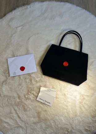 Sac à main MM6 Maison Margiela x Ascott & Co noir, bon état, marque: MM6 Maison Margiela, état: Très bon état, 60,00 €, 63,70 € Protection acheteurs incluse