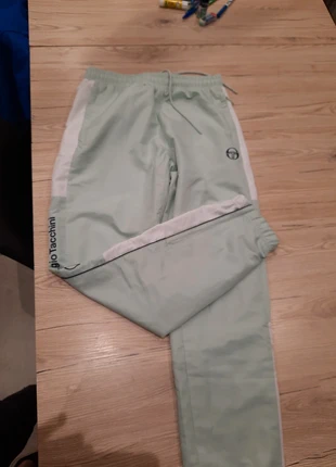 Jogging Sergio, merk: Sergio Tacchini, staat: Heel goed, maat: S / 36 / 8, € 10,00, € 11,20 inclusief Kopersbescherming