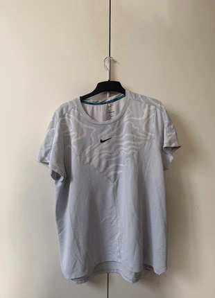 Nike NikeCourt Advantage Tennis Shirt - Hellblau/Grau (XL), marque: Nike, état: Très bon état, taille: XL, 25,00 €, 26,95 € Protection acheteurs incluse