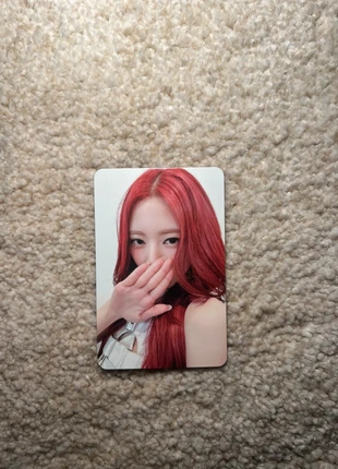 ITZY Yuna Born to be, marque: Itzy Ritzy, état: Neuf avec étiquette, 8,00 €, 9,10 € Protection acheteurs incluse