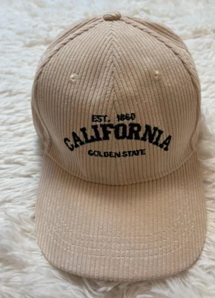 Casquette en velours côtelé California Golden State USA beige crème neuve, brand: Vintage Dressing, condizioni: Nuovo senza cartellino, taglia: Taglia unica, €15.00, €16.45 include la Protezione acquisti Pro