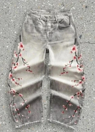 Jean large imprimé fleurs style streetwear, brand: outlane, condition: Very good, size: M, €52.00, €55.30 includes Buyer Protection