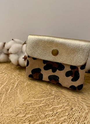 Petit porte monnaie en cuir léopard & détails dorés – pièce chic et tendance, marke: The Genuine Leather, zustand: Sehr gut, 11,00 €, 12,25 € inklusive Vinted-Käuferschutz