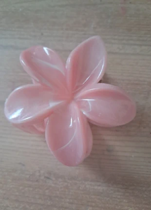 Pince à cheveux rose effet marbré, marque: Shein, état: Neuf sans étiquette, 2,00 €, 2,80 € Protection acheteurs incluse