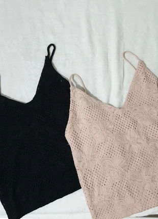 Lotto 2 top con ricami 🕊, marque: Stradivarius, état: Neuf sans étiquette, taille: XS / 34 / 6, 8,00 €, 9,10 € Protection acheteurs incluse