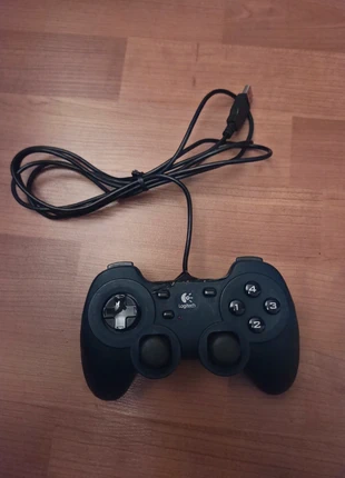 Logitech Gamepad Dual Action Controller, marque: Logitech, état: Bon état, 15,00 €, 16,45 € Protection acheteurs incluse