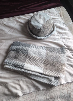Ensemble chapeau écharpe laine, marque: Aran Crafts, état: Très bon état, taille: Taille unique, 40,00 €, 42,70 € Protection acheteurs incluse