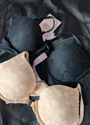 Savage X Fenty by Rihanna Lace Bras – Bundle of 2 (Size 32B / 85B), marque: Rihanna, état: Neuf avec étiquette, taille: 100B, 8,00 €, 9,10 € Protection acheteurs incluse