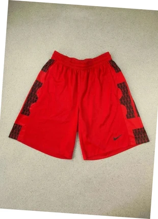 Short de sport Nike Dri-Fit rouge bandes noires | Taille XL Homme, marke: Nike, zustand: Sehr gut, größe: XL, 11,00 €, 12,25 € beinhaltet Vinted-Käuferschutz Pro
