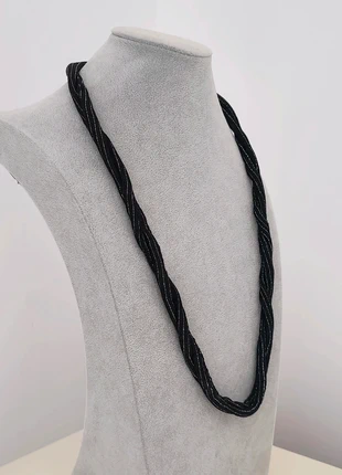 Collana elegante in tessuto handmade, merk: Fait Main, staat: Nieuw met prijskaartje, € 4,00, € 4,90 inclusief Kopersbescherming