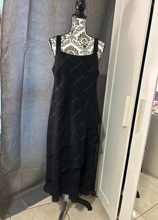 Robe Jean Delfin élégante asymétrique noire, marca: Jean Delfin, estado: Muito bom, tamanho: XXL / 44 / 16, €25.00, €26.95 inclui Proteção do Comprador