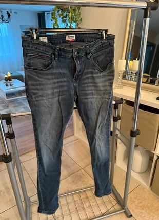 Jeans Tommy Jeans, marque: Tommy Jeans, état: Bon état, taille: W32 | FR 42, 10,00 €, 11,20 € Protection acheteurs incluse