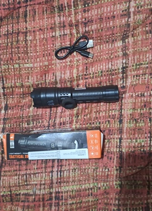 Torcia 15 cm tactical zoom flash, marque: Zoom, état: Neuf sans étiquette, 8,00 €, 9,10 € Protection acheteurs incluse