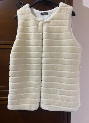 pelliccia bianca smanicata, marque: Italia, état: Bon état, taille: S / 36 / 8, 5,00 €, 5,95 € Protection acheteurs incluse