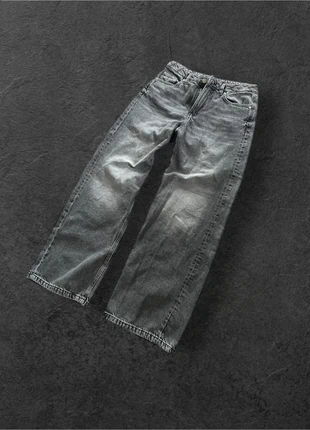 Mid Waist Jeans Girls Grey, merk: H&M, staat: Heel goed, maat: S / 36 / 8, € 14,95, € 16,40 inclusief Kopersbescherming