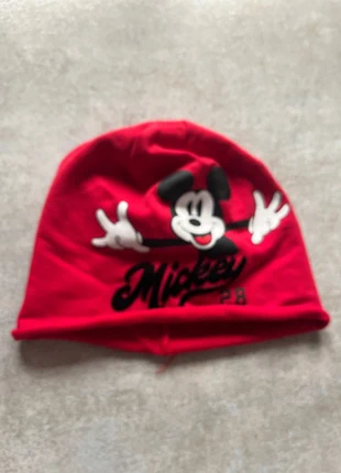 Cappellino bambino Mickey mouse, brand: Disney, condizioni: Nuovo senza cartellino, taglia: 6-12 mesi, 47 cm, €3.00, €3.85 include la Protezione acquisti