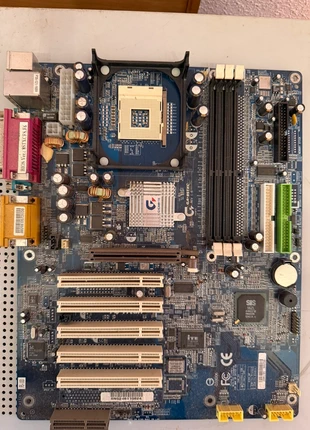 Placa Base Gigabyte GA-8STXC Socket 478B, marque: Gigabyte, état: Bon état, 5,00 €, 5,95 € Protection acheteurs incluse