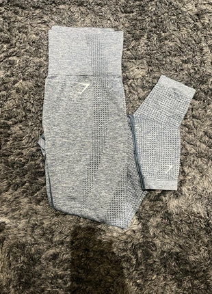 Legging gymshark gris S, brand: Gymshark, condizioni: Ottime, taglia: S / IT 40 / EU 36, €24.99, €26.94 include la Protezione acquisti