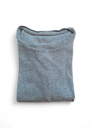T-shirt à manches longues 3 Suisses 10-12 ans Gris, brand: 3 Suisses, condizioni: Buone, taglia: 10 anni / 140 cm, €2.00, €2.80 include la Protezione acquisti