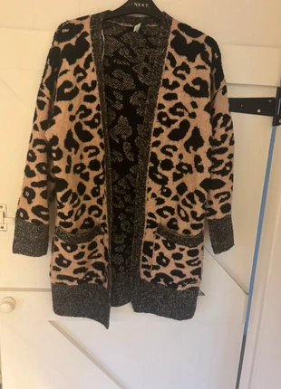 Leopard Print Cardigan, brand: Marks & Spencer, condition: Good, size: M / 10, £7.00, £8.05 includes Buyer Protection