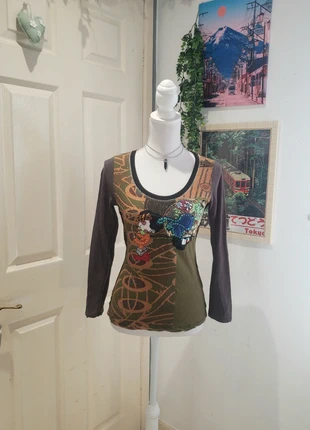 Haut/t-shirt vintage y2k année 90,2000 fantaisie coloré à strass, brand: Vintage Dressing, condizioni: Ottime, taglia: M / IT 42 / EU 38, €12.00, €13.30 include la Protezione acquisti