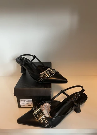 Hakken maat 38 nieuw, merk: Salinyang, staat: Nieuw met prijskaartje, maat: 38, € 27,50, € 29,58 inclusief Kopersbescherming Pro