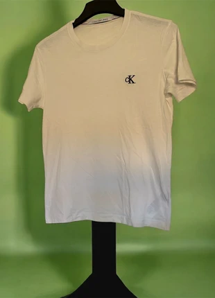 Teeshirt/ Calvin Klein/Blanc/Taille S/Très bonne qualité, marque: Calvin Klein, état: Très bon état, taille: S, 13,00 €, 14,35 € Protection acheteurs incluse