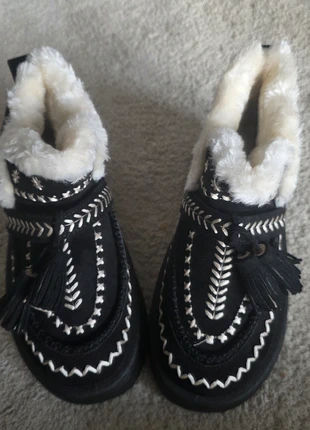 Bottines basses polaires fourrées noires 🖤 taille 41, état: Très bon état, taille: 41, 25,00 €, 26,95 € Protection acheteurs (Pro) incluse