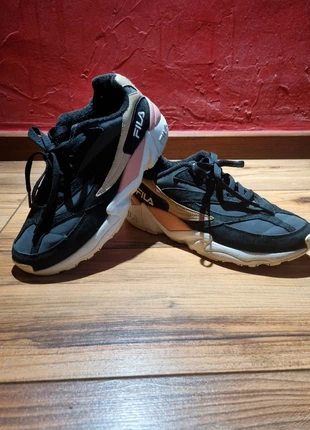 Basket Fila V94M | Noir Beige Rose | Taille 38, brand: FILA, condition: Very good, size: 38, €19.00, €20.65 includes Buyer Protection