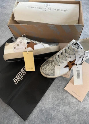 Golden goose super star 39 EUR neuve avec étiquette déjà vérifié par vinted, marque: Golden Goose, état: Très bon état, taille: 39, 200,00 €, 210,70 € Protection acheteurs incluse