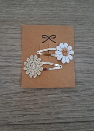 Haarclipjes broderie bloem, marca: Handgemaakt, estado: Muito bom, €2.50, €3.33 inclui Proteção do Comprador