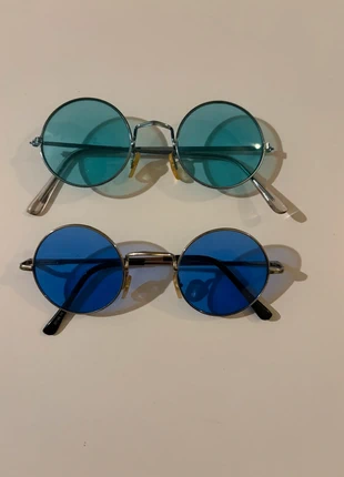 Hardcore zonnebrillen, merk: Hardcore, staat: Heel goed, € 15,00, € 16,45 inclusief Kopersbescherming