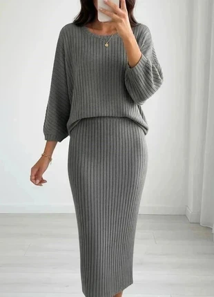 Ensemble pull + jupe longue grise, marca: brise vintage, estado: Muito bom, tamanho: S / 36 / 8, €40.00, €42.70 inclui Proteção do Comprador