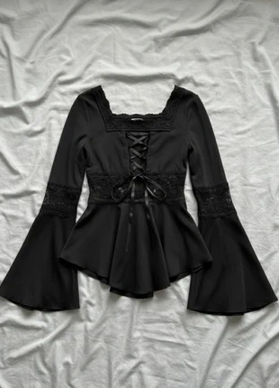 Haut Noir Corset à Lacets et Dentelle Manches Évasées Style Gothique Romantique Vintage, brand: Vintage Dressing, condition: Very good, size: S / 36 / 8, €44.99, €47.94 includes Buyer Protection