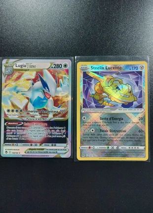 Lotto Pokèmon Tempesta Argentata e Origine perduta V Astro e Lucente, merk: Pokémon, staat: Heel goed, € 4,90, € 5,85 inclusief Kopersbescherming