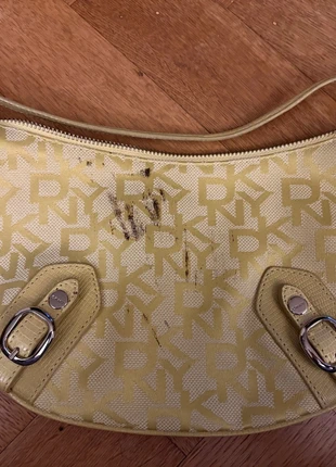 DKNY Original Purse – Yellow Monogram – 28×16 cm, marca: DKNY, estado: Satisfactorio, 4,50 €, 5,43 € Protección al comprador incluida
