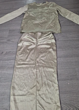 Set zara vert clair satiné neuf, brand: Zara, condition: New without tags, size: S / 36 / 8, €45.00, €47.95 includes Buyer Protection