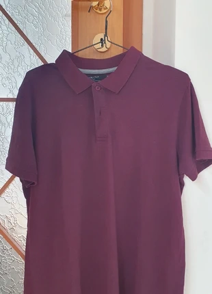 Polo Uomo Bordeaux, merk: Piazza Italia, staat: Heel goed, maat: M, € 2,00, € 2,80 inclusief Kopersbescherming