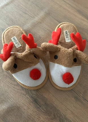 Pantoufle Noël taille 31, état: Neuf avec étiquette, taille: 31, 3,00 €, 3,85 € Protection acheteurs incluse