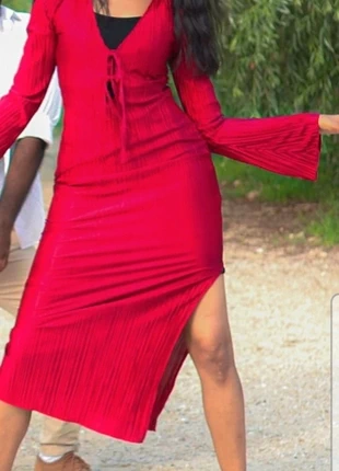 Robe chic rouge bordeaux fendue, marke: sans marque, zustand: Neu, größe: S / 36 / 8, 15,00 €, 16,45 € inklusive Vinted-Käuferschutz