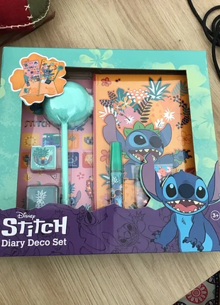 Diário stitch, marque: Stitch, état: Très bon état, taille: 3 ans / 98 cm, 9,00 €, 10,15 € Protection acheteurs incluse