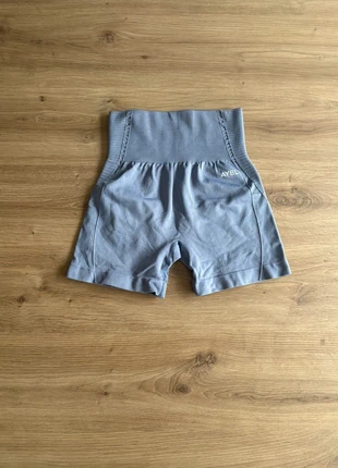Short AYBL taille XS, marque: AYBL, état: Très bon état, taille: XS / 34 / 6, 25,00 €, 26,95 € Protection acheteurs incluse